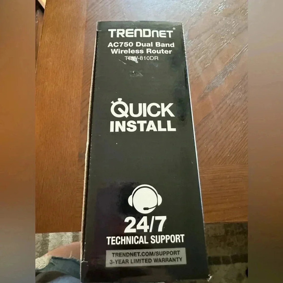 Trendnet AC750 dual band wireless router - Picture 4 of 5